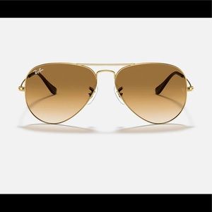 Ray-Ban Aviator Gradient Sunglasses
Gold Frame Brown Lenses